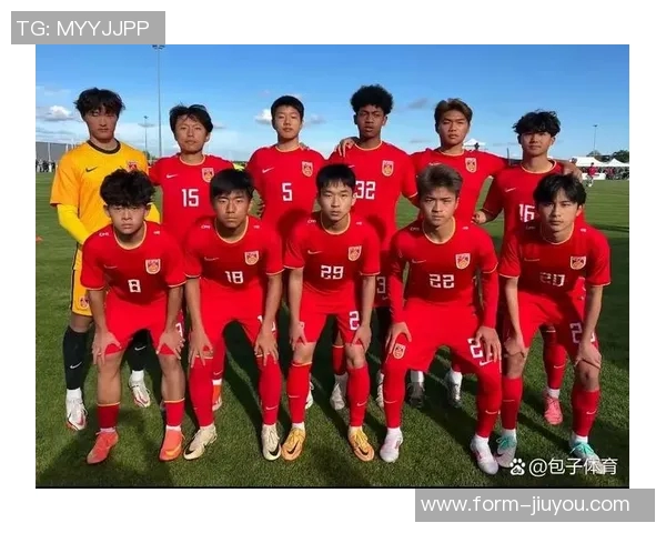 足球90vs足球的精彩对决解析与战术分析让我们一起见证足球的魅力与激情 足球90vs足球的精彩对决解析与战术分析让我们一起见证足球的魅力与激情